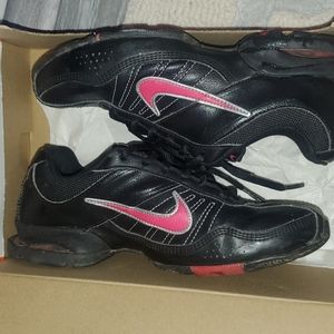 Nike 6.5 women's training sneakers